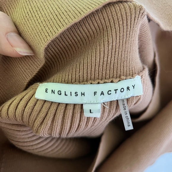 Vici English Factory Women’s Tan Ribbed Off Shoulder Sweater Large - Picture 5 of 5